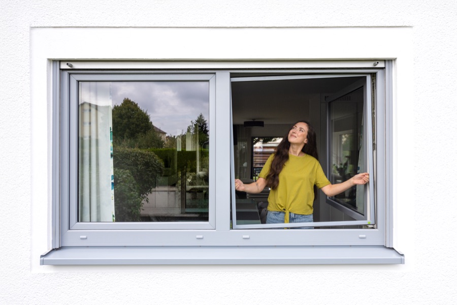 Spannrahmen am Fenster